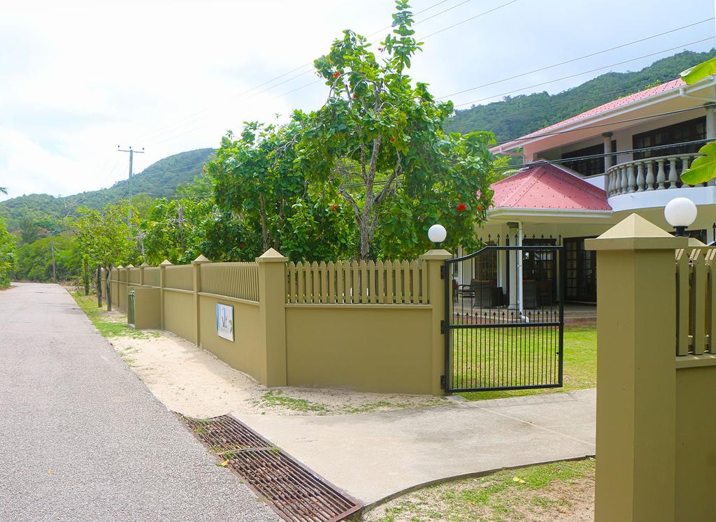 Villa Saint Sauveur Baie Sainte Anne Exteriér fotografie